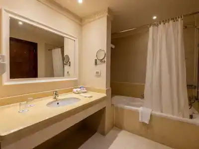 Continental Plaza Aqua Beach - 100