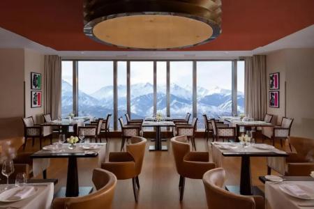 Ritz-Carlton - 18