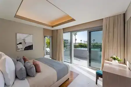 Five Luxe Jbr - 70
