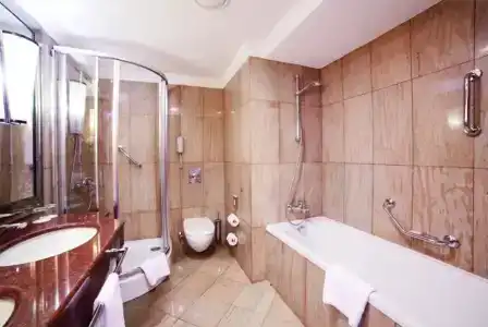 Crowne Plaza Minsk - 25