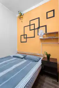 на Елизарова 11 - 13