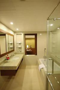 The Heritage Pattaya Beach Resort-Sha - 26