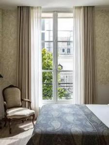Des Saints Peres - Esprit de France - 20