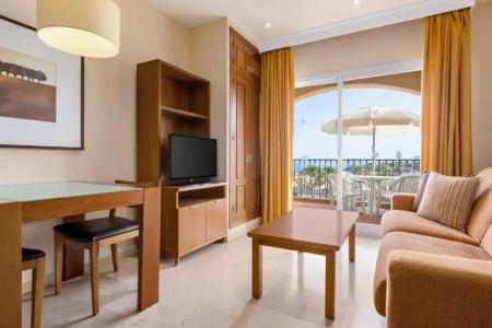 Ramada & Suites by Wyndham Costa del Sol Fuengirola - 154