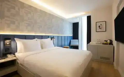 Sarar Kizilcikli - 31