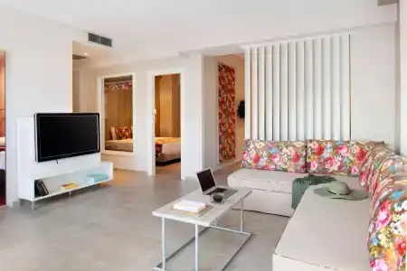Alexandra Beach Spa Resort - 53