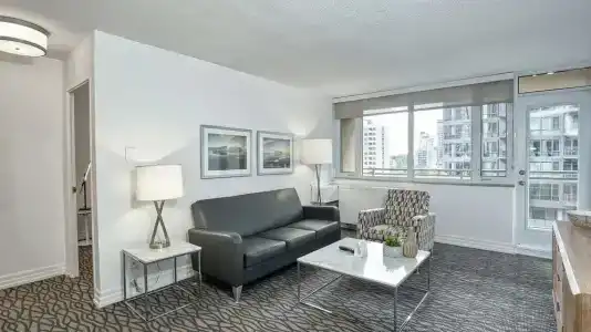 Town Inn Suites - 66