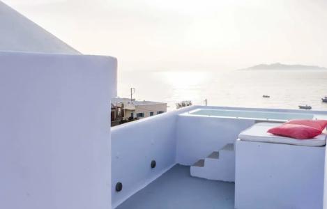 Blue Waves Suites & - 131