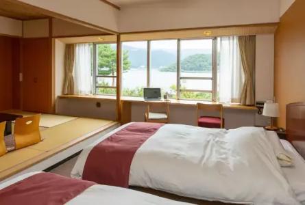 Fuji Lake - 60