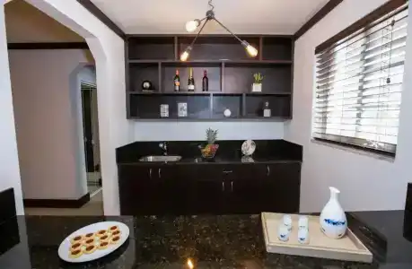 Lincoln Arms Suites - 50