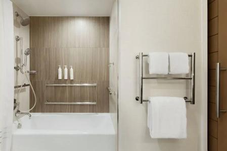 Fort Lauderdale Marriott Harbor Beach Resort & Spa - 52