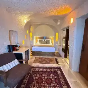 Local Cave House - 7