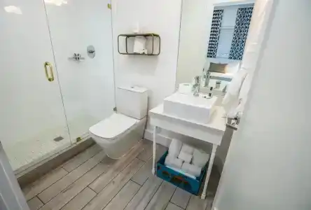 Oceanside and Suites - 42