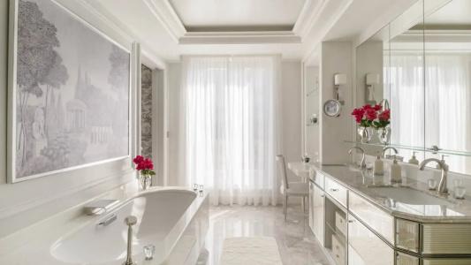 Four Seasons George v Paris - 93