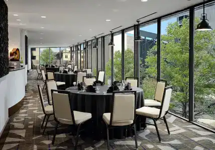 DoubleTree by Hilton Nashville Downtown - 19