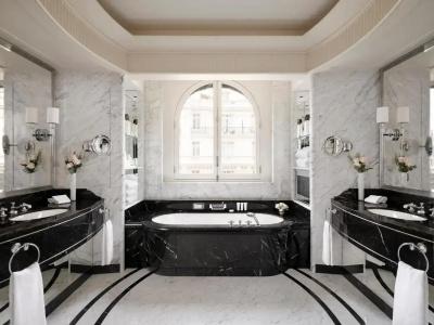 The Peninsula - 12