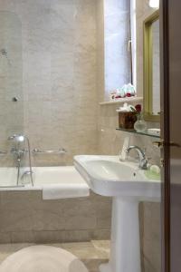 Grande Albergo Delle Rose - 49