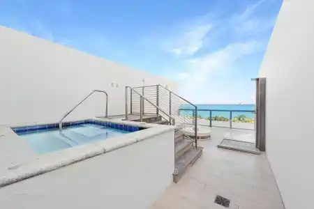 W South Beach - 97