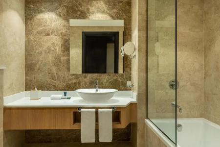 Four Points by Sheraton Production City - 19
