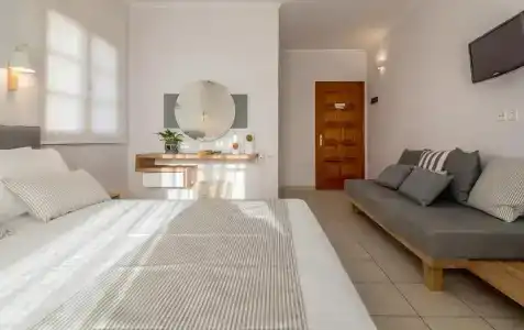 Konstantinos - 12