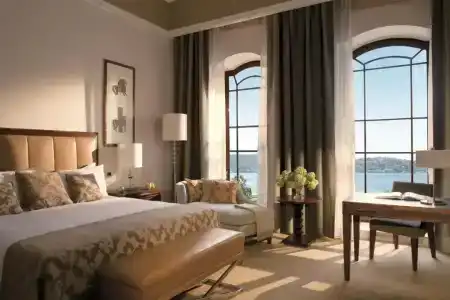 Four Seasons Istanbul at the Bosphorus - 2