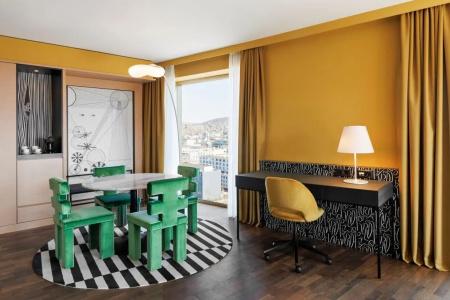 Renaissance Zurich Tower - 75