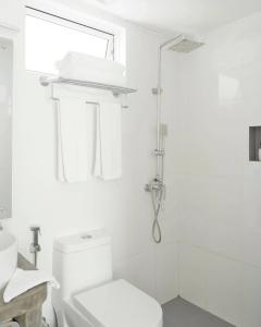 Bliss Dhigurah - 32
