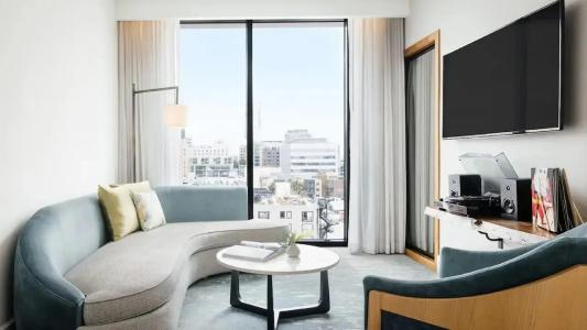 Dream Hollywood - 10