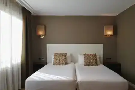 Acta Splendid - 5