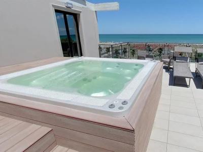 Ferretti Beach - 75