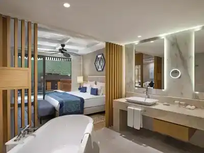 Titanic Deluxe Bodrum - 90