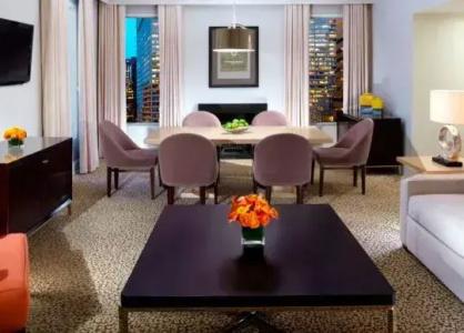 Omni Berkshire Place - 87