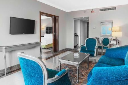 Hilton Alexandria Corniche - 97
