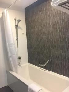 Ramada Abu Dhabi Corniche - 21
