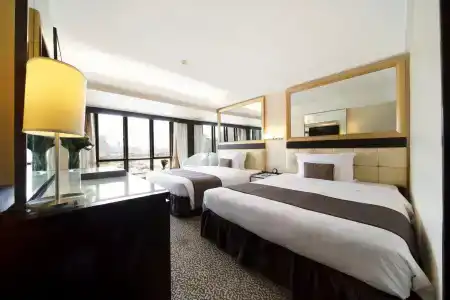 Regal Oriental - 38