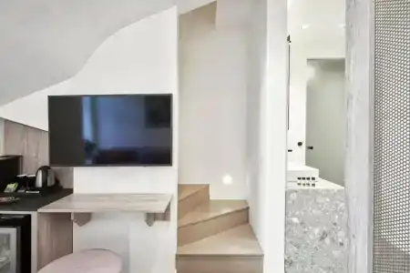 Nlh Monastiraki - Neighborhood Lifestyles - 111