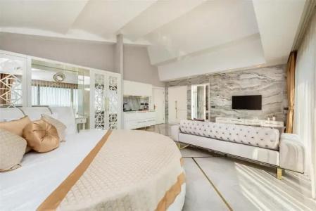 Elite Luxury Suite & Spa - 31