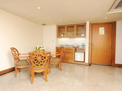 Montien Riverside - 66