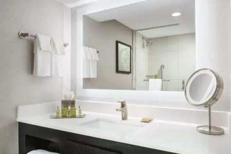 DoubleTree by Hilton Orlando Airport - 32