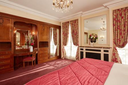 Hôtel Raphael - 77
