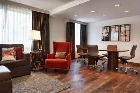 Embassy Suites Washington D.C. - at the Chevy Chase Pavilion - 9