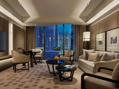 Hyatt Regency Bangkok Sukhumvit - 45