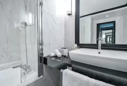 Maison Astor Paris, Curio Collection by Hilton - 36