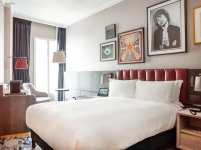 The Trafalgar St. James, London Curio collection by Hilton - 3