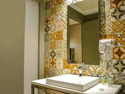 Ibis Styles Dubai Jumeira - 32