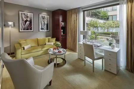 Mandarin Oriental - 55