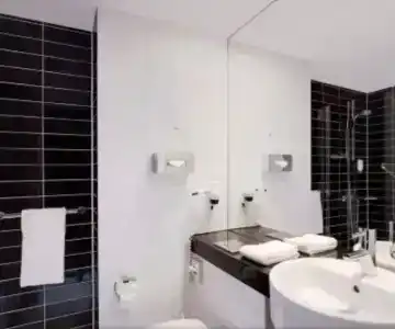 Holiday Inn Express Bremen Airport, An Ihg - 57