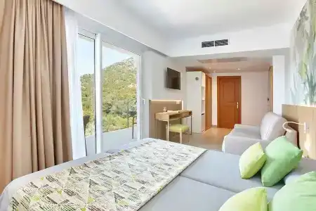 Universal Castell Royal - 7