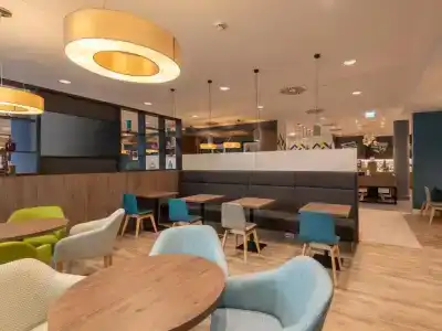 Hampton by Hilton Düsseldorf City Centre - 19