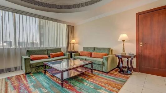 Pearl City Suites - 59